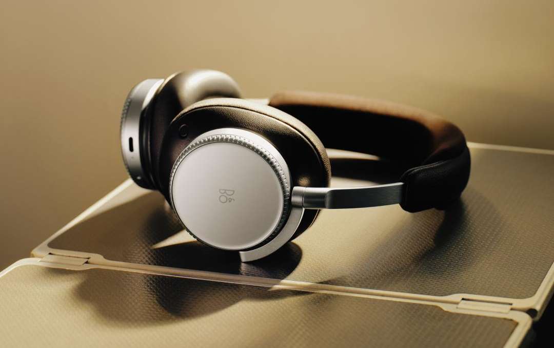 Bang & Olufsen